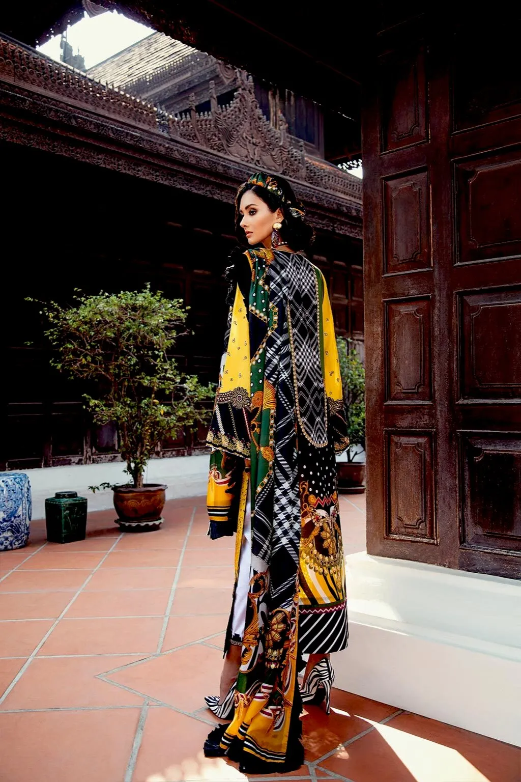 Baroque Luxury Lawn Collection 2020 – Sweet Fantasy