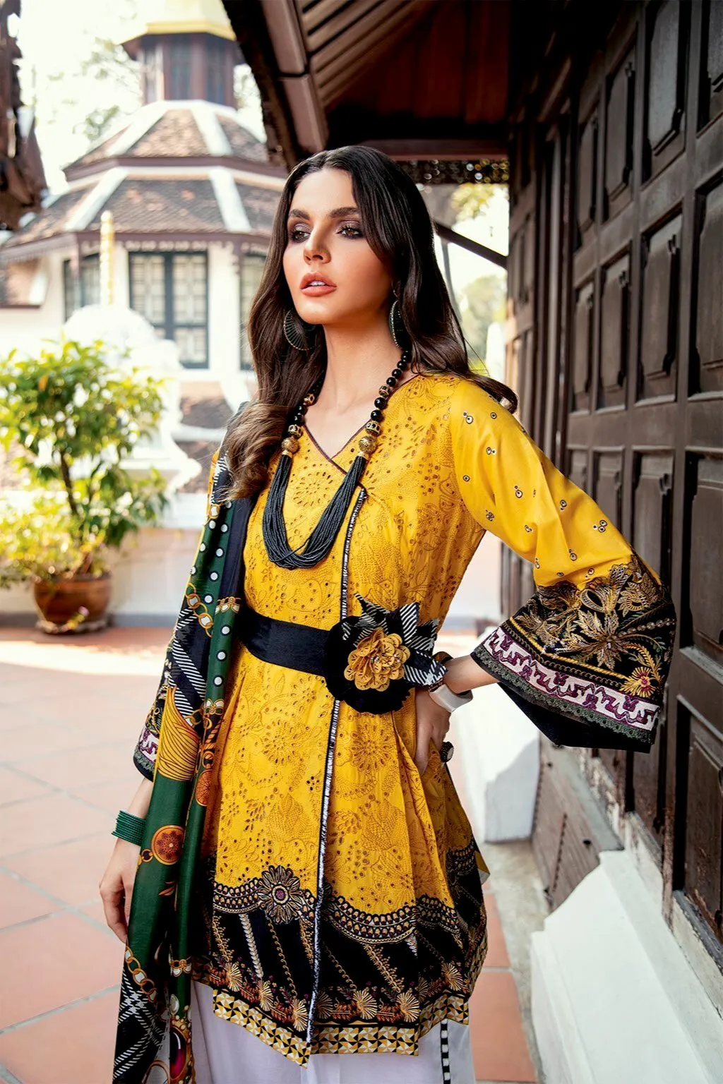 Baroque Luxury Lawn Collection 2020 – Sweet Fantasy