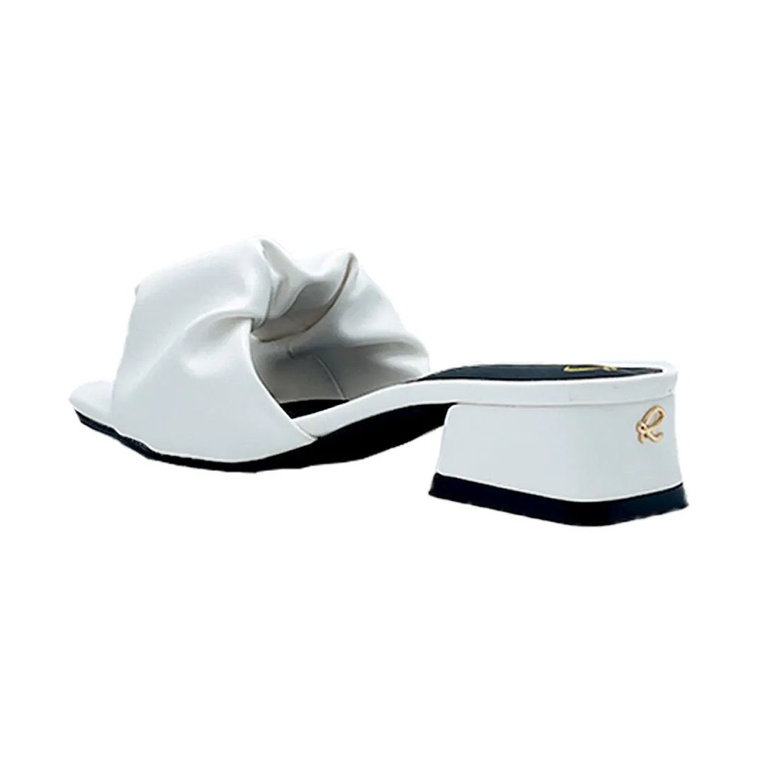 Cabdi White