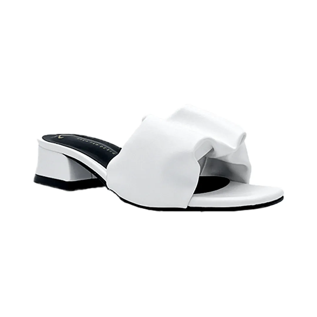 Cabdi White