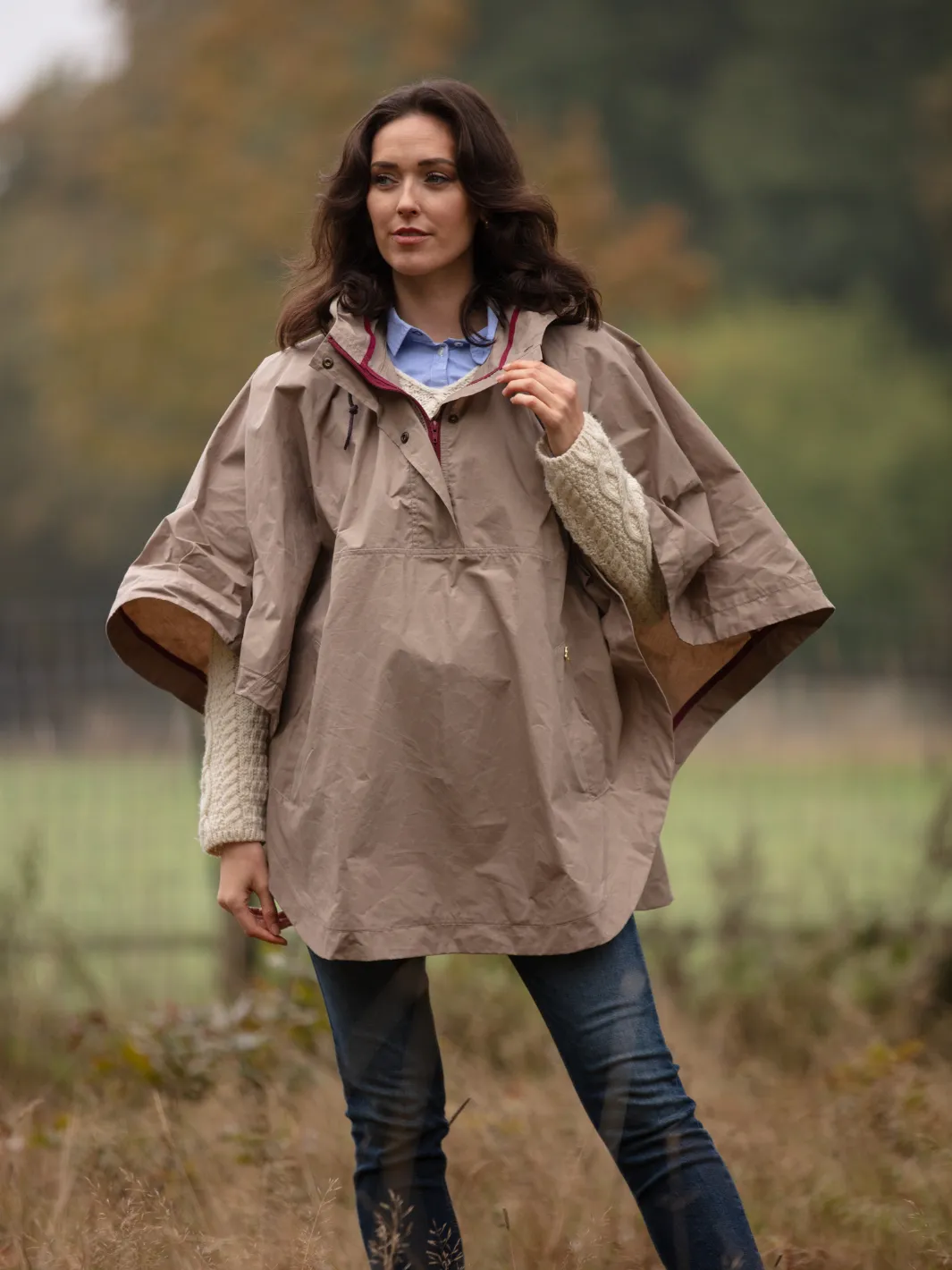 Derby Unisex Dry Wax Cape - Beige