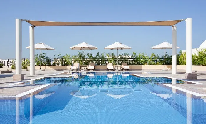 Dubai: 4-Night stay for 2 Adults incl Breakfast, Transfers, City Tour & Dinner Cruise