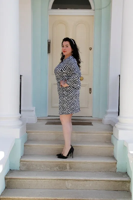 Gisel Monochrome Shift Dress