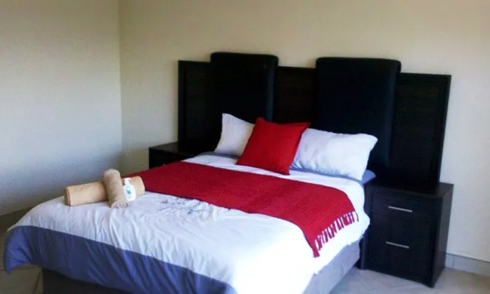 Hartbeespoort: 2-Nights for Two at Damview Holiday Apartments