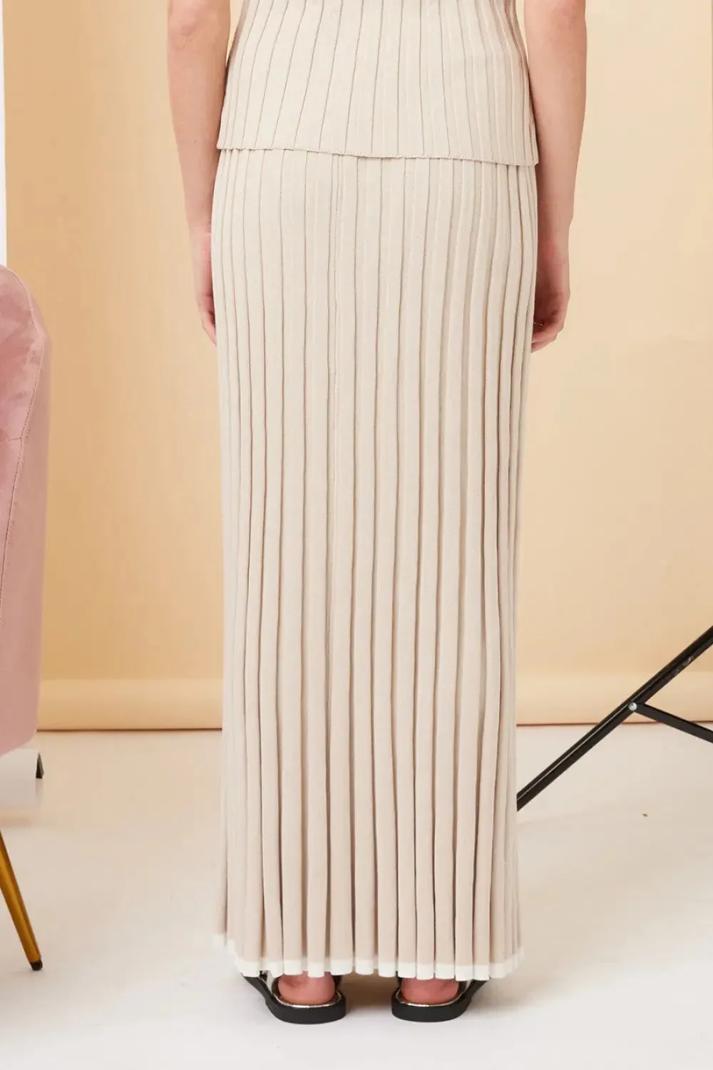 Illa Illa Maci Maxi Skirt – Effortless Elegance & Everyday Comfort
