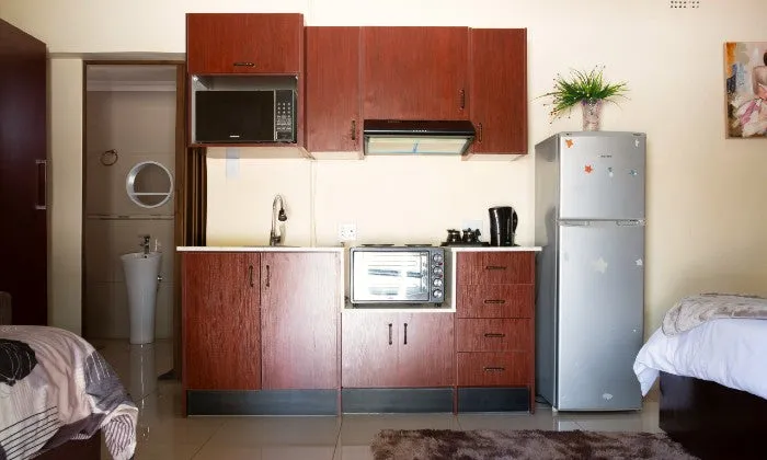 Johannesburg: 1 or 2-Night Stay for Two including Breakfast at Melrose Hideout Guesthouse & Spa