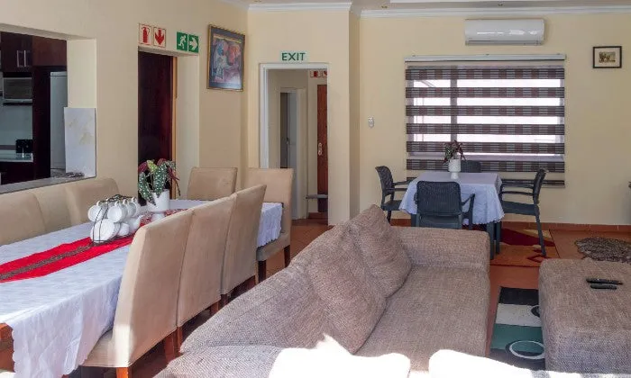 Johannesburg: 1 or 2-Night Stay for Two including Breakfast at Melrose Hideout Guesthouse & Spa