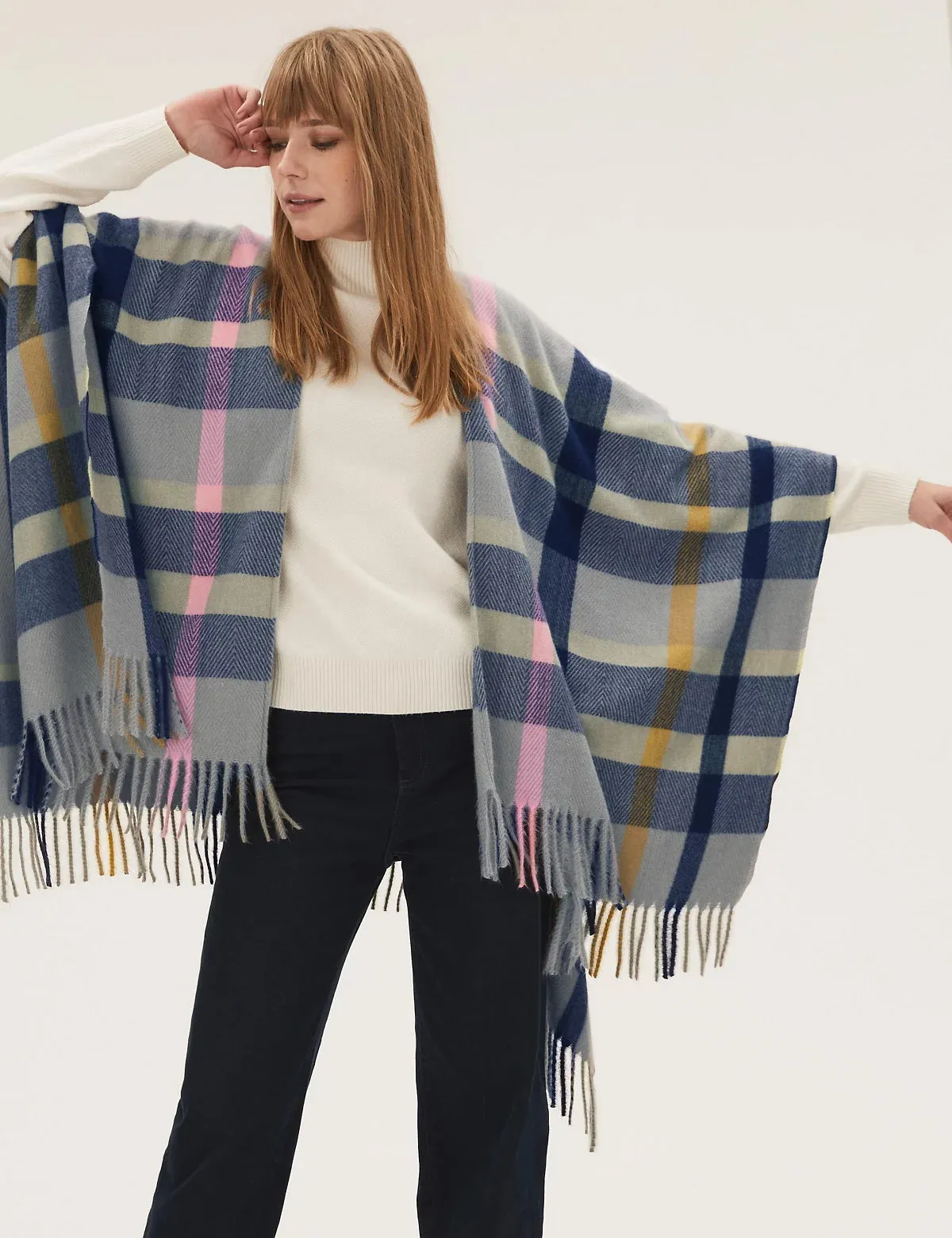 M&S Ladies Cape Shawl T01/7238J