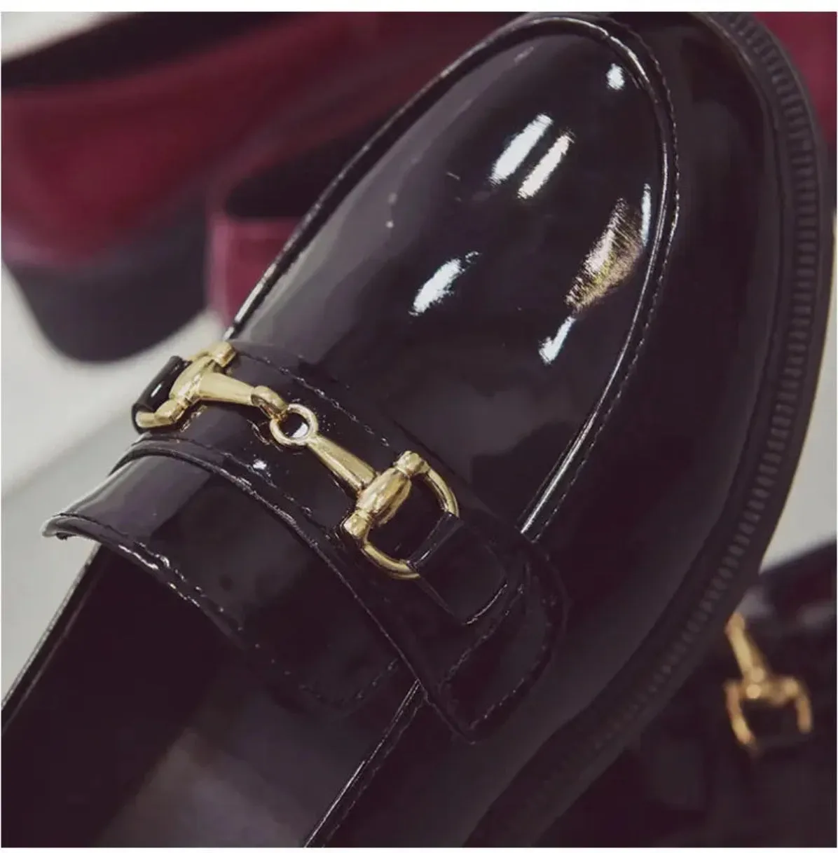Merendy Britainiarra Low-Heels Round-Toe Black Loafers