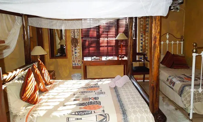 Mpumalanga: 1 or 2--Night stay for up to four at Trees Too Guest Lodge