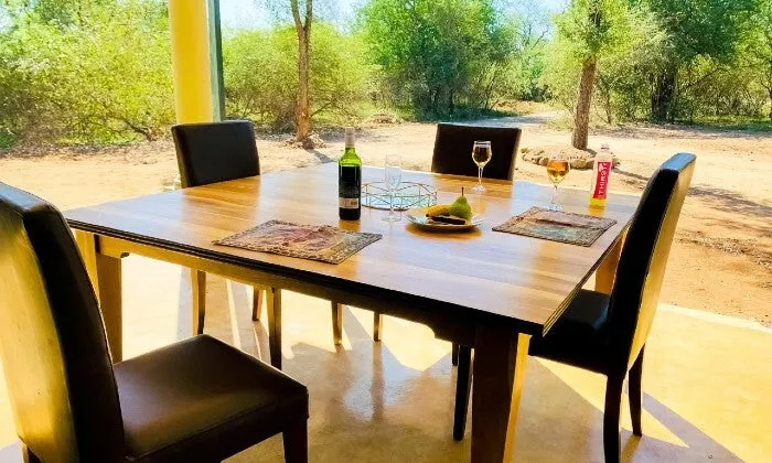 Mpumalanga: 2-Night Stay for Two including Breakfast, Dinner & Game Drive at Illanga Kruger Lodge