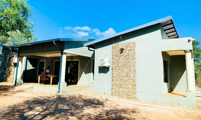 Mpumalanga: 2-Night Stay for Two including Breakfast, Dinner & Game Drive at Illanga Kruger Lodge