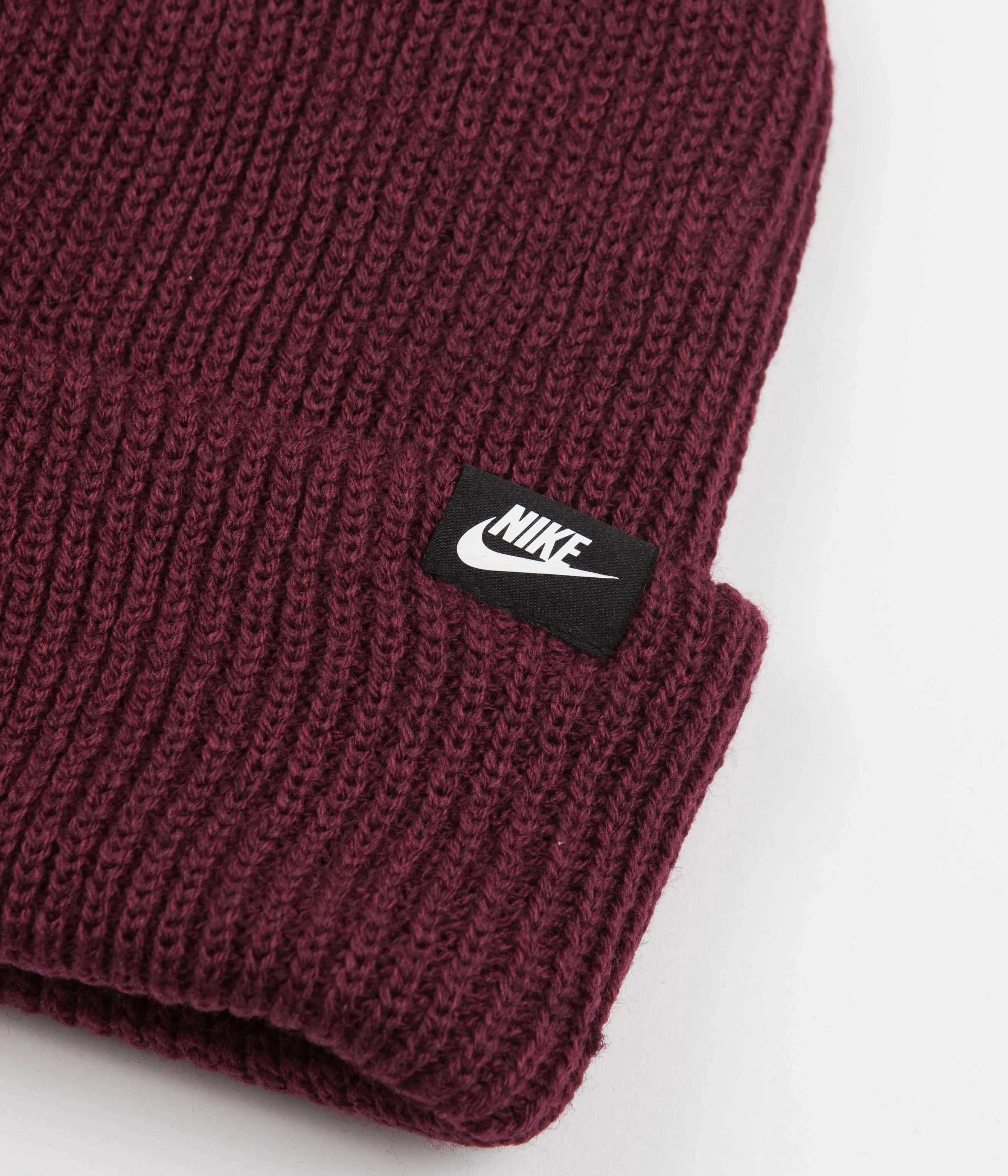 Nike Fisherman Beanie - Dark Beetroot