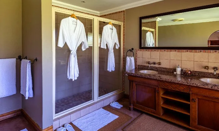 North West: 2-Night Stay for Two including Breakfast, Dinner, Romantic Turndown & Game Drive at Award Winning Game Reserve