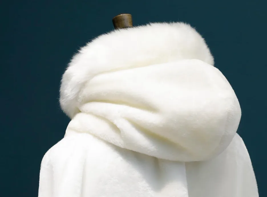 Sorceress Winter Wonderland Cape